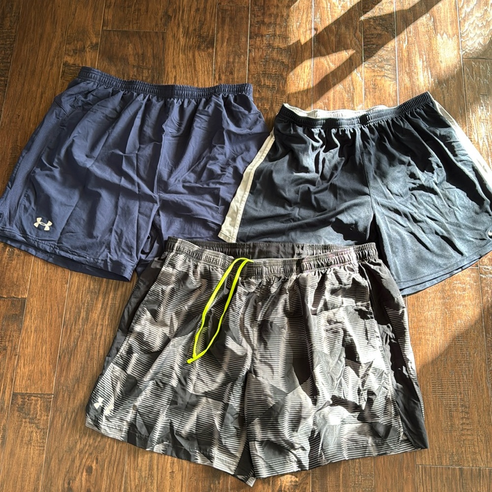 🍎Bundle of 3 Nice Men’s Shorts🍎